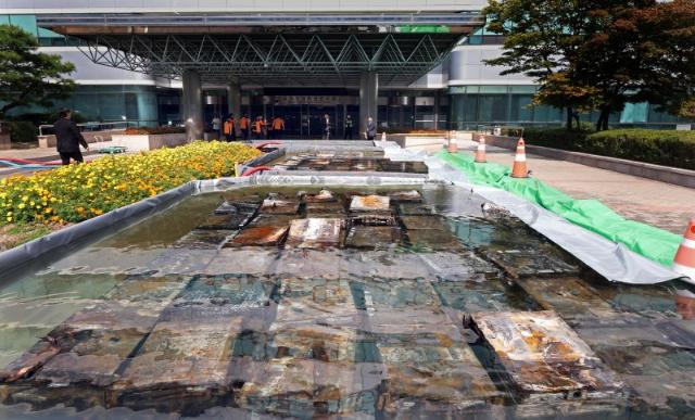 �ҹ�û �����ͼ��� Ư�� �´� ȭ������� ã�´�