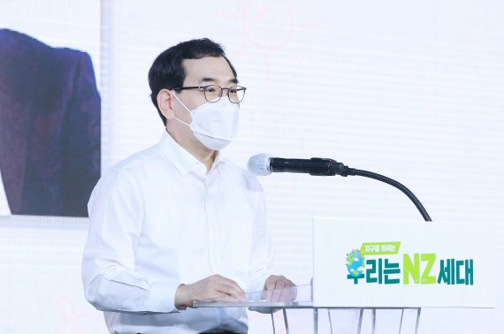 이창양 산업통상자원부 장관이 4일 오전 서울시민청에서 열린 &#39;시민과 함께하는 에너지효율혁신 발대식&#39;에서 인사말을 하고 있다.  &#x2F;사진&#x3D;뉴스1화상