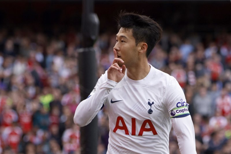 [런던=AP/뉴시스] 9월에만 6골을 쏟아낸 손흥민(토트넘)이 통산 4번째 잉글랜드 프로축구 프리미어리그(EPL) '이달의 선수' 수상에 도전한다.