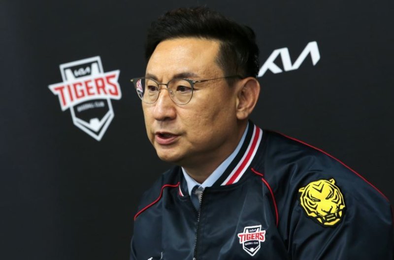 심재학 단장은 일단 내부의 선수들이 먼저라는 입장을 시즌 때부터 줄곧 밝혀왔다 (KIA 구단 제공) /사진=뉴스1