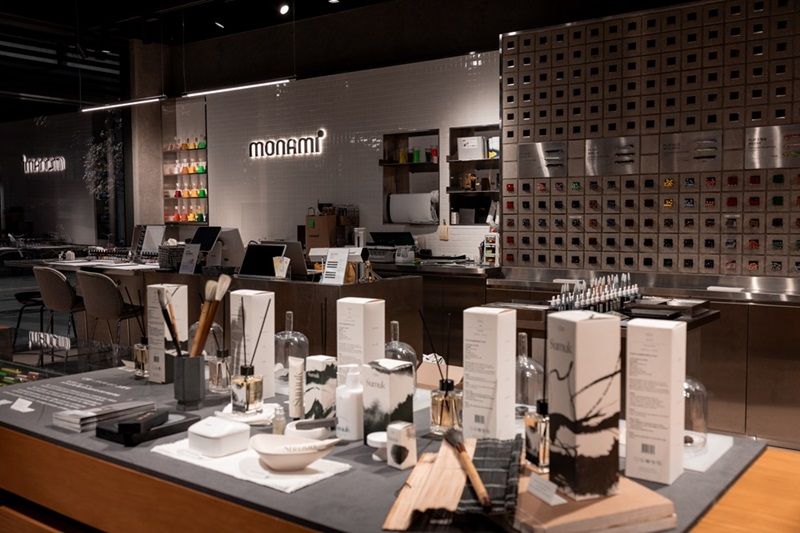 <span id='_stock_code_005360' data-stockcode='005360'>모나미</span> X 취(CHI), 한국의 잉크 ‘수묵’ 공간 협업 전시 공간. 모나미 제공