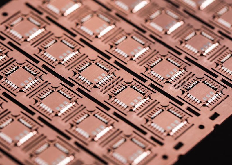 세기정밀이 제조하는 반도체 리드프레임. 세기정밀 제공