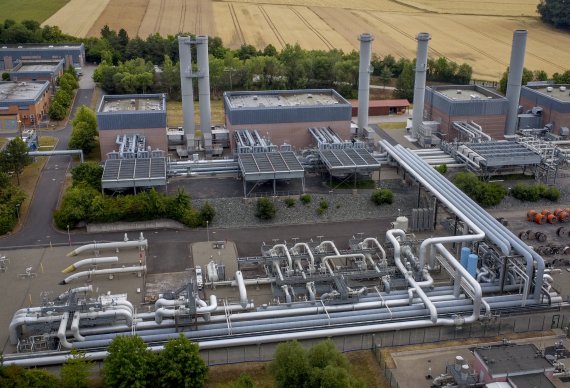 2022년 7월 14일 독일 중부 헤센주 아이터펠트 인근에서 촬영된 천연가스 저장 시설.AP뉴시스