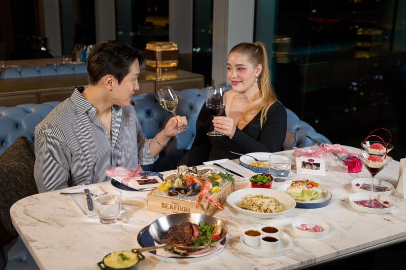 제주 드림타워 복합리조트 '스테이크 하우스' 밸런타인데이 커플 코스 메뉴. <span id='_stock_code_032350' data-stockcode='032350'>롯데관광개발</span> 제공