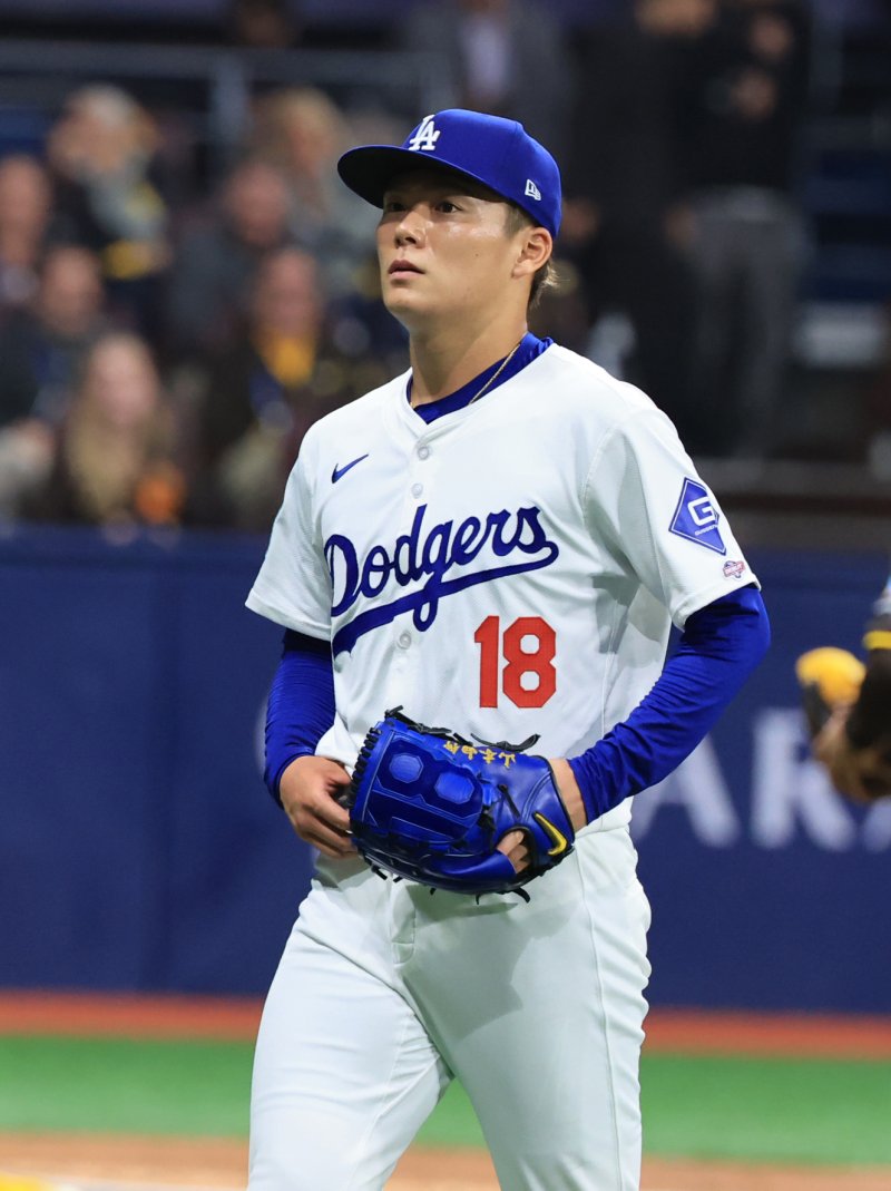 [서울&#x3D;뉴시스] 야마모토 요시노부는 이날 무려 2개의 홈런을 허용했다. 