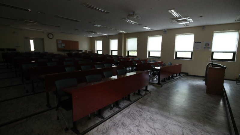 지난 22일 대전 을지대학교 의과대학 강의실에 학생들의 빈 자리만 보이고 있다. 뉴스1