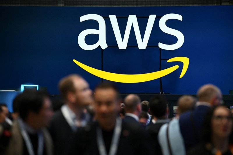 아마존웹서비스(AWS)의 영업이익이 아마존 영업이익의 60%을 차지할 정도로 아마존 호실적에 큰 도움을 준 것으로 나타났다. 로이터연합뉴스