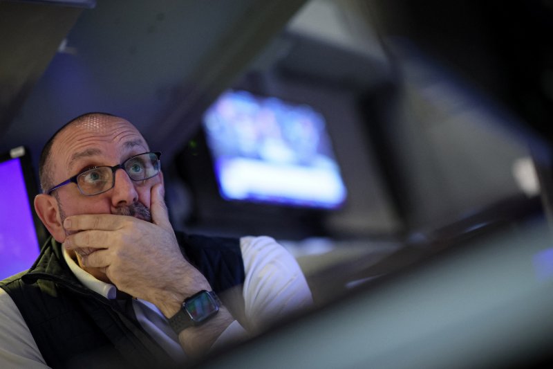 뉴욕증시가 이달 들어 상승 모멘텀이 약화한 가운데 오는 15일(현지시간) 공개되는 미국의 4월 소비자물가지수(CPI) 발표에 투자자들의 눈과 귀가 쏠려 있다. CPI 둔화가 재확인되면 연방준비제도(연준)의 금리 인하 기대감이 다시 힘을 얻을 전망이다. 로이터 뉴스1