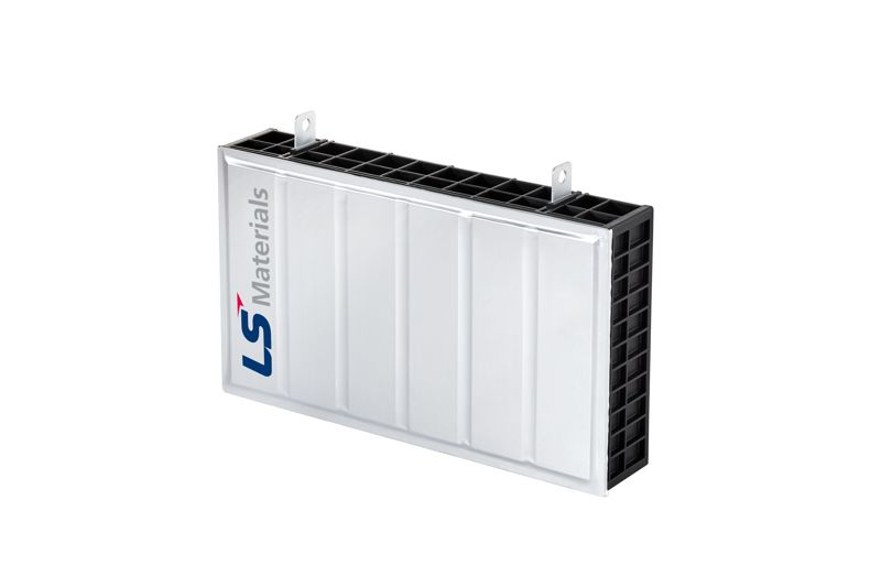 <span id='_stock_code_417200' data-stockcode='417200'>LS머트리얼즈</span>가 세계 최초로 출시한 '셀-모듈 일체형' 울트라 커패시터(UC) 셀듈. LS머트리얼즈 제공