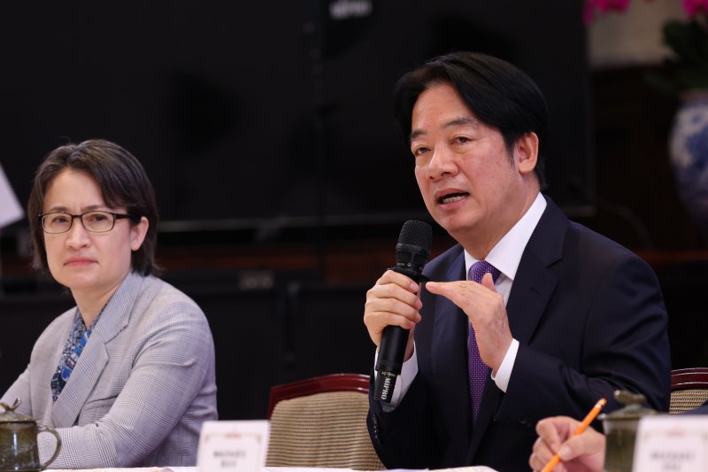 라이칭더 대만 총통이 19일 취임 한 달을 맞아 타이베이 총통부에서 기자회견을 하고 있다. EPA 연합뉴스