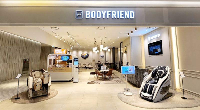 바디프랜드가 부산 신세계백화점 센텀시티몰 안에서 운영을 시작한 ‘로봇카페 2호점’ 내부 전경. 바디프랜드 제공