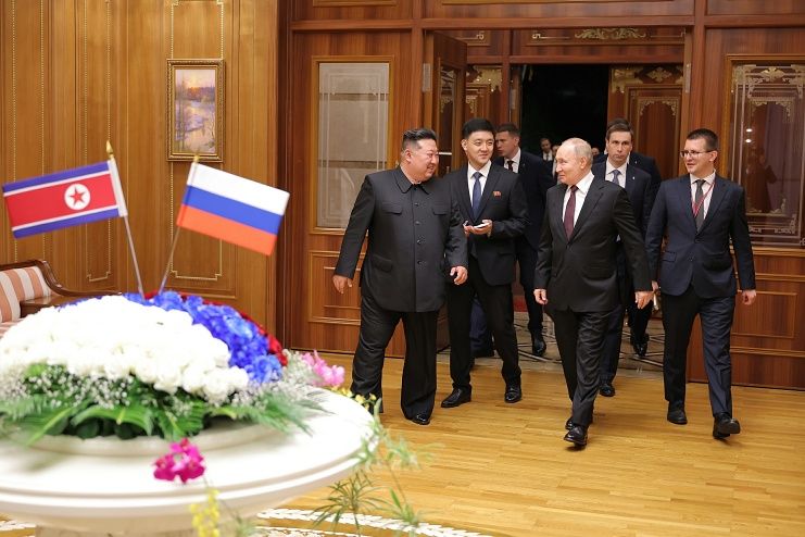 북한 노동당 기관지 노동신문은 19일 블라디미르 푸틴 러시아 대통령의 평양 도착 소식을 전하며 “최대의 국빈으로 열렬히 환영한다”고 보도했다. 사진&#x3D;노동신문 캡처