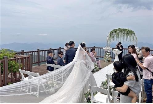 야외 결혼식 장면(기사 본문과는 무관한 사진)  뉴시스