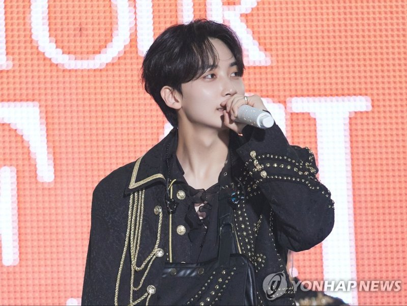 [플레디스엔터테인먼트 제공. 재판매 및 <span id='_stock_code_012030' data-stockcode='012030'>DB</span> 금지]