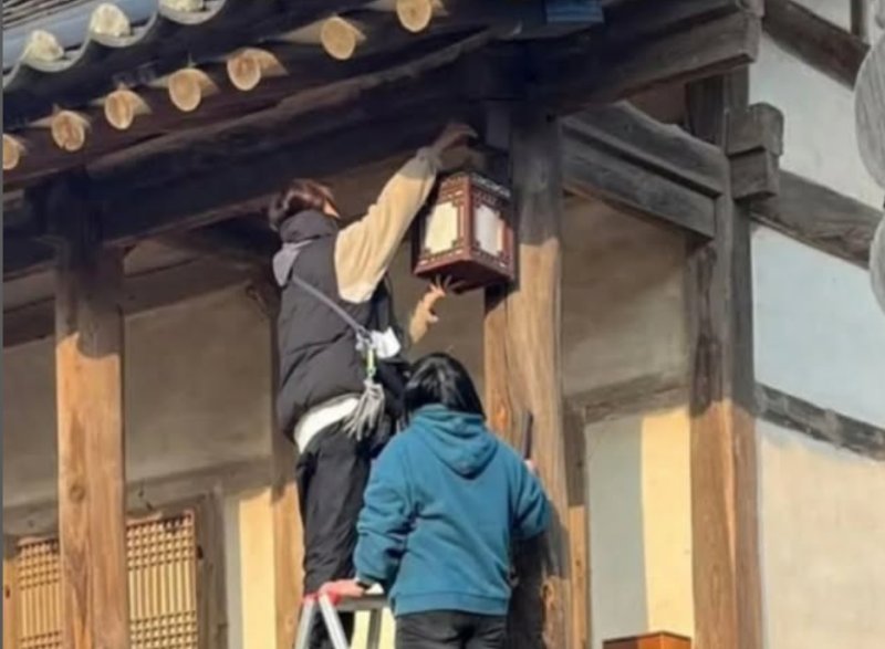 KBS 2 TV 드라마 '남주의 첫날밤을 가져버렸다' 촬영장 /사진=서경덕 교수팀 제공,뉴시스