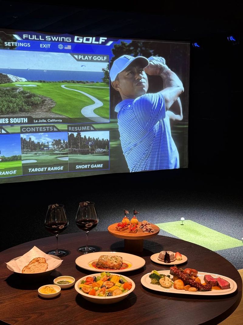 국내 최초로 풀스윙 시뮬레이터가 적용된 클럽디 청담의 모습. 이도 제공