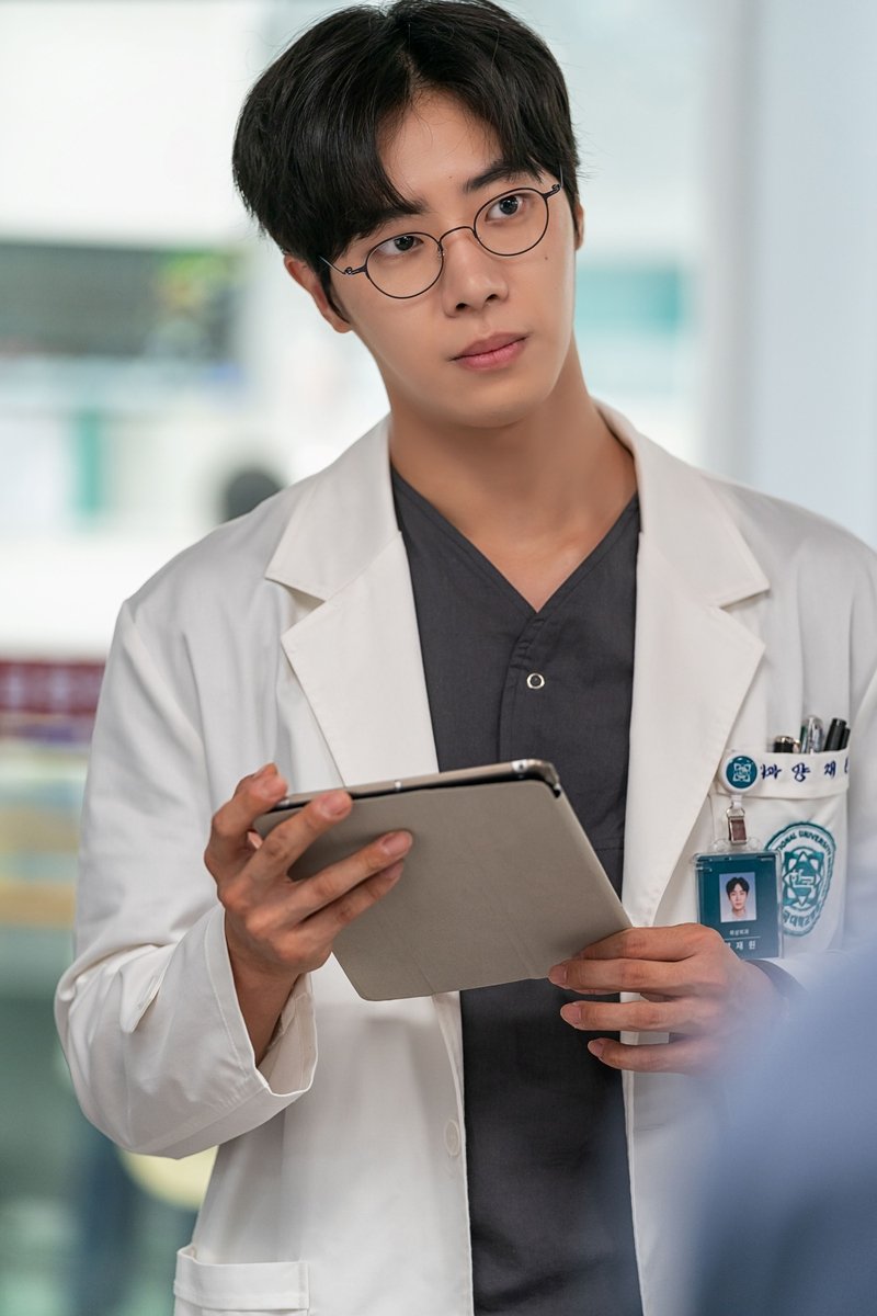 넷플릭스 시리즈 &#39;중증외상센터&#39; 추영우.