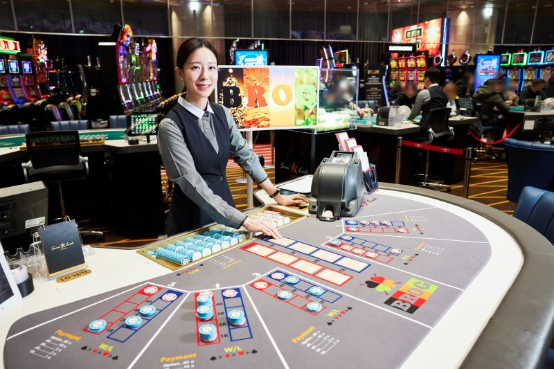 GKL이 세븐럭 카지노 서울드래곤시티점에 도입한 테이블 게임 '브로그'. 그랜드코리아레저 제공