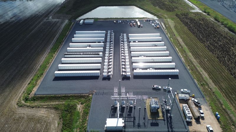 미국 텍사스 남부에 위치한 100MW 규모의 첫 번째 프로젝트 ESS 설비 전경. <span id='_stock_code_018670' data-stockcode='018670'>SK가스</span>제공