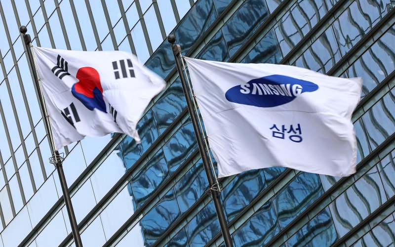서울 서초구 <span id='_stock_code_005930' data-stockcode='005930'>삼성전자</span> 서초사옥. 뉴스1