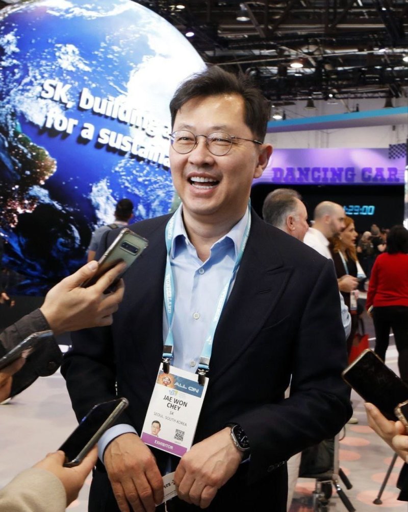 최재원 <span id='_stock_code_034730' data-stockcode='034730'>SK</span>그룹 수석부회장. SK온 제공