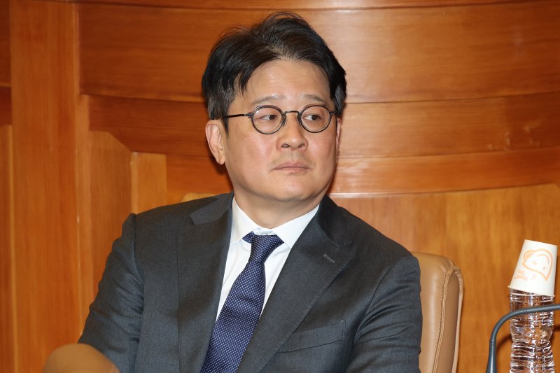 이창수 서울중앙지검장이 24일 오후 서울 종로구 헌법재판소 대심판정에서 열린 탄핵심판 2차 변론기일에 출석해 있다. /사진=뉴시스