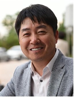 코스닥협회는 제14대 신임 회장으로 이동훈 <span id='_stock_code_220260' data-stockcode='220260'>켐트로스</span> 대표이사를 선임했다. 코스닥협회 제공