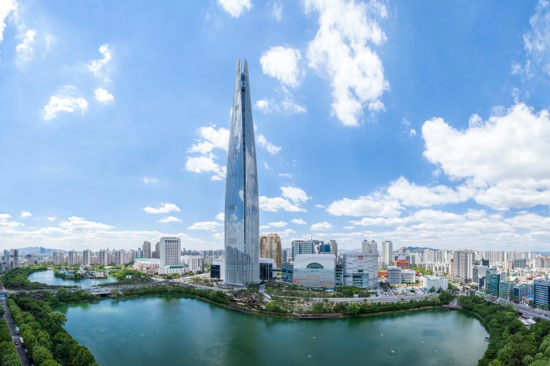 롯데월드타워 전경. 뉴스1