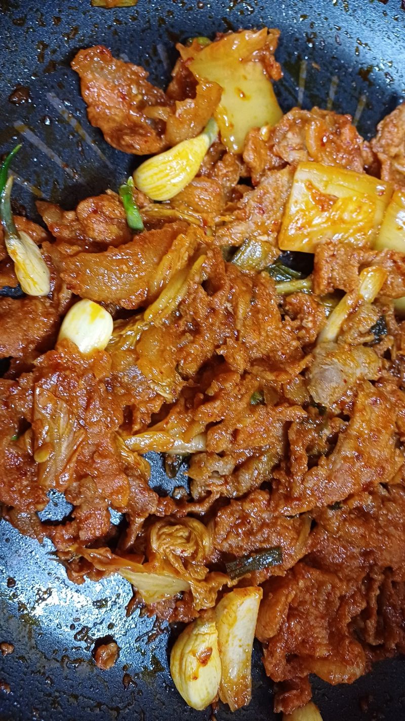 열 제육볶음 안 부러운 고추장 불고기. 사진=이환주 기자
