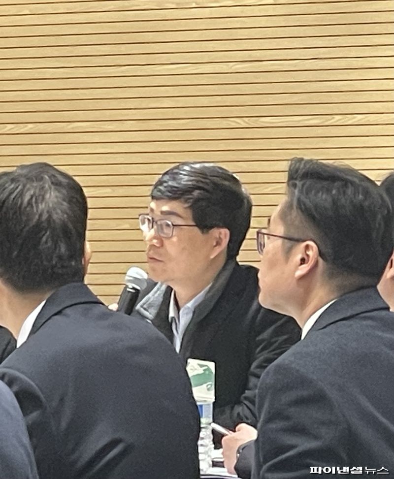 윤승현 현대자동차그룹 지적재산실 실장이 19일 서울 서초 자동차회관에서 열린 '자동차 산업 지식재산 경쟁력 강화를 위한 관련 업계 간담회'에서 발언하고 있다. 사진=권준호 기자