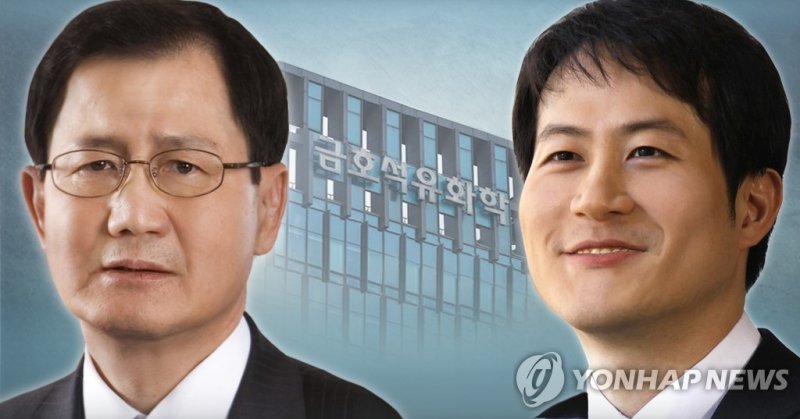 박찬구 <span id='_stock_code_011780' data-stockcode='011780'>금호석유</span>화학 회장(왼쪽)과 박철완 전 상무. 연합뉴스.