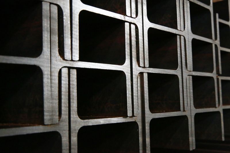 ‘녹색제품’으로 인정받은 <span id='_stock_code_460860' data-stockcode='460860'>동국제강</span> 철근&middot;형강 제품 사진. 동국제강제공 