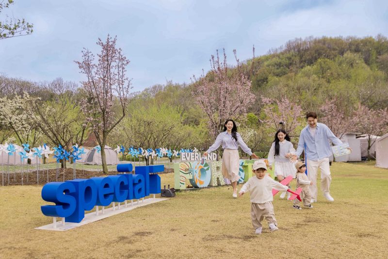 SKT가 에버랜드 내 '포레스트 캠프'에서 진행하는 '스페셜 T숲캉스'. SKT 제공