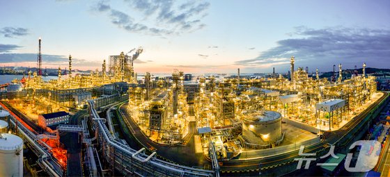 에쓰오일 공장 전경. 뉴스1
