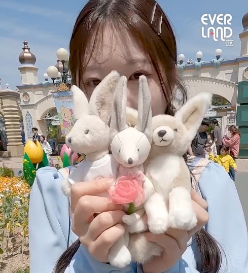 에버랜드는 오는 16일 개막을 앞둔 '에버랜드 로로티' 장미축제 SNS 티저 콘텐츠 누적 조회수가 300만뷰를 돌파했다고 밝혔다. 삼성물산 리조트부문 제공