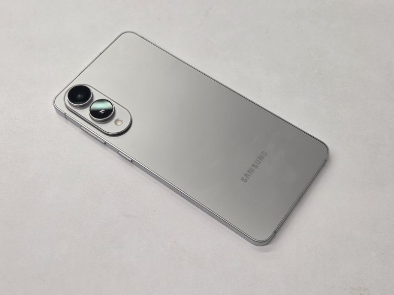 갤럭시 S25 엣지. 사진=구자윤 기자