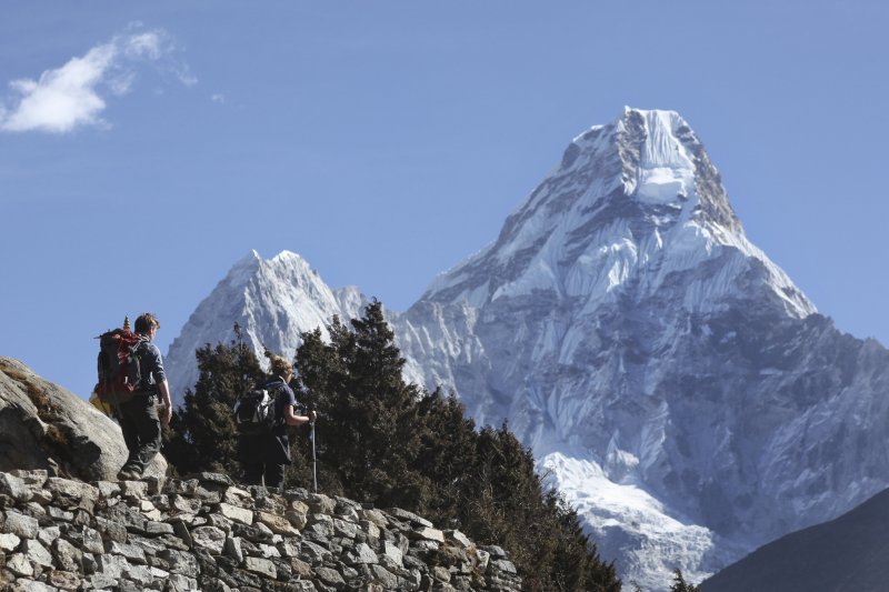 [서울=뉴시스] 네팔 팡보체 베이스캠프 쪽에서 바라본 에베레스트산 /사진=뉴시스