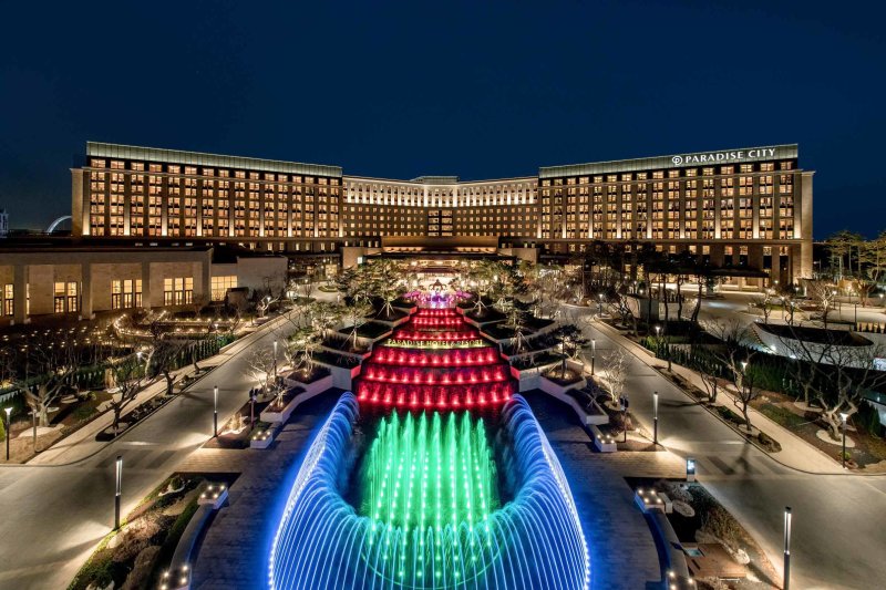 인천 영종도에 위치한 복합리조트 <span id='_stock_code_034230' data-stockcode='034230'>파라다이스</span>시티 전경. 파라다이스 제공