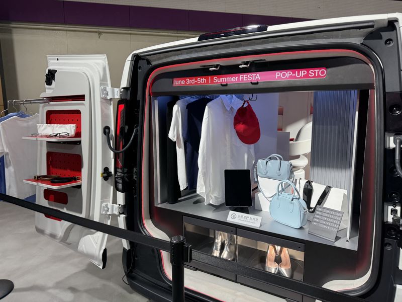 4일 서울 삼성동 코엑스에서 열린 'EV 트렌드 코리아 2025'에 전시된 기아의 목적기반차량(PBV)인 'PV5 슈필라움 스튜디오' 후면. 정원일 기자