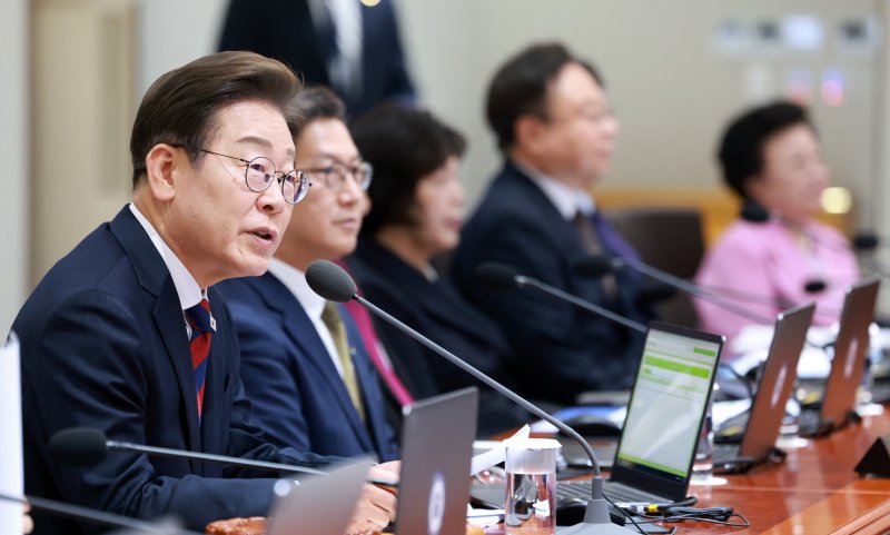 이재명 대통령이 5일 서울 용산구 대통령실 청사에서 열린 국무회의에서 발언하고 있다. /사진=뉴시스