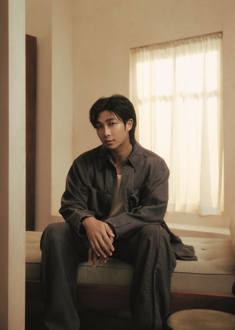 삼성전자 아트 TV 홍보대사로 선정된 방탄소년단 RM. 삼성전자 제공