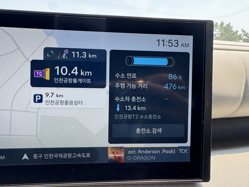 지도 한쪽에 주행 가능거리와 충전소 정보를 지속해서 보여준다. 정원일 기자