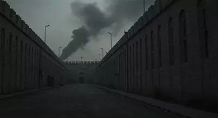 이스라엘은 정치범들 및 이중국적자 등 서방과 연계된 죄수들을 수감하는 에빈 교도소를 포함해 이란 정부의 목표물들을 공격하고 있다고 이스라엘 국방부가 23일 밝혔다. 이란은 에빈 교도소의 수감자들을 서방과 협상할 때 협상 카드로 활용해 왔었다.사진=뉴시스