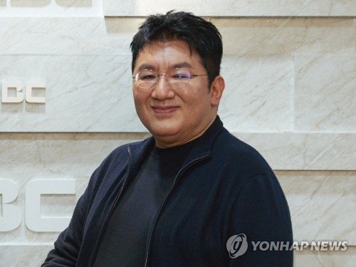 금융당국, '사기적 부정거래' 방시혁 <span id='_stock_code_352820' data-stockcode='352820'>하이브</span> 의장 검