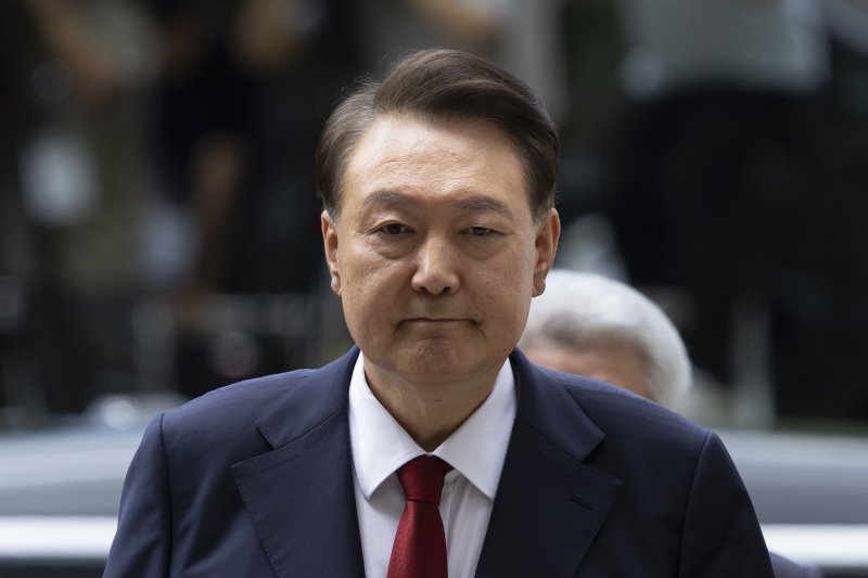 12·3 비상계엄과 관련해 특검의 수사를 받는 윤석열 전 대통령이 두 번째 구속 전 피의자심문(영장실질심사)를 받기 위해 9일 오후 서울 서초구 중앙지방법원으로 출석하고 있다. 사진=뉴스1