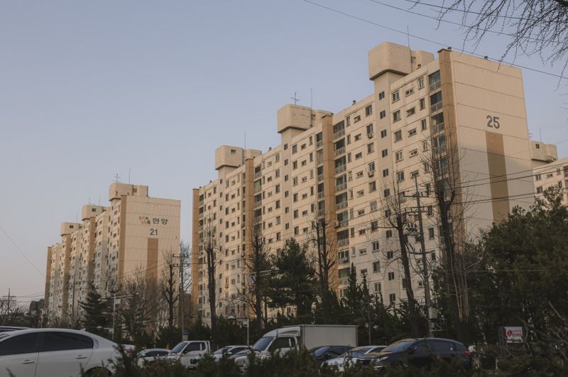 서울 송파구 송파한양2차아파트 전경. <span id='_stock_code_294870' data-stockcode='294870'>HDC현대산업개발</span> 제공