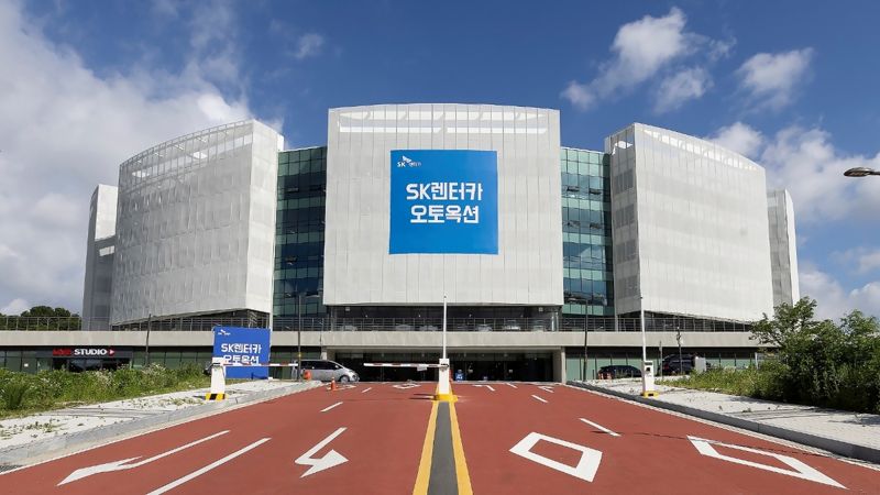 충남 천안 동남구 구성동에 문을 연 국내 최대 규모의 중고차경매장인 SK렌터카 오토옥션.  sk렌터카 제공