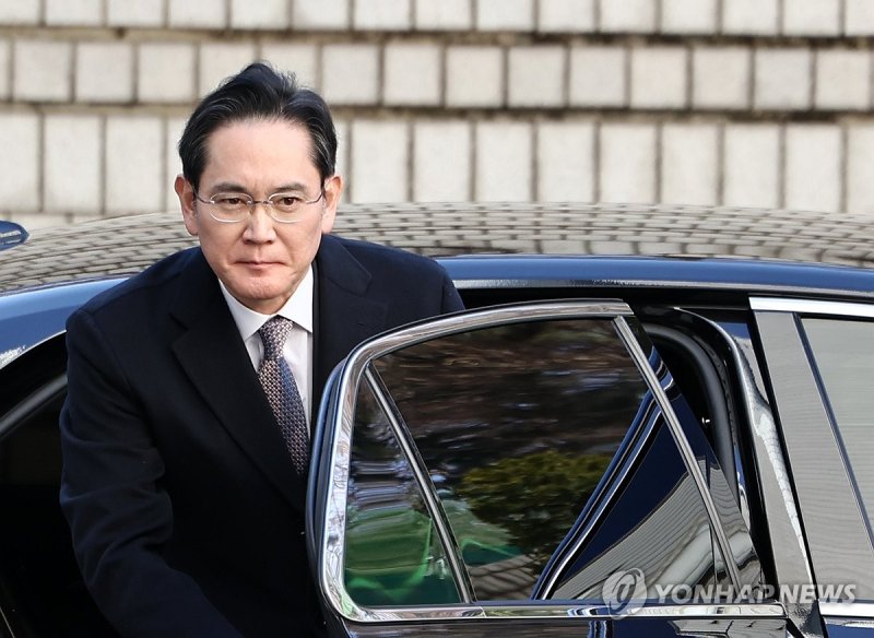 첫 과제는 반도체 살리기… AI 핵심기술 추격도 속도