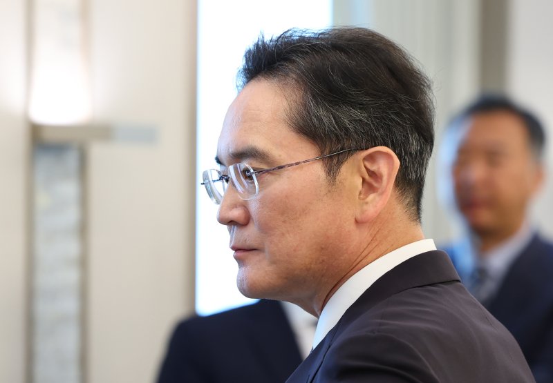 10년 사법족쇄 풀렸다… 닻올리는 '뉴삼성'