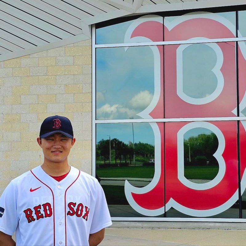 고교 졸업 직후 메이저리그에 도전했던 이찬솔이 18일(한국 시간) 보스턴 레드삭스 산하 루키 리그 팀인 FCL 레드삭스로부터 방출됐다.뉴시스